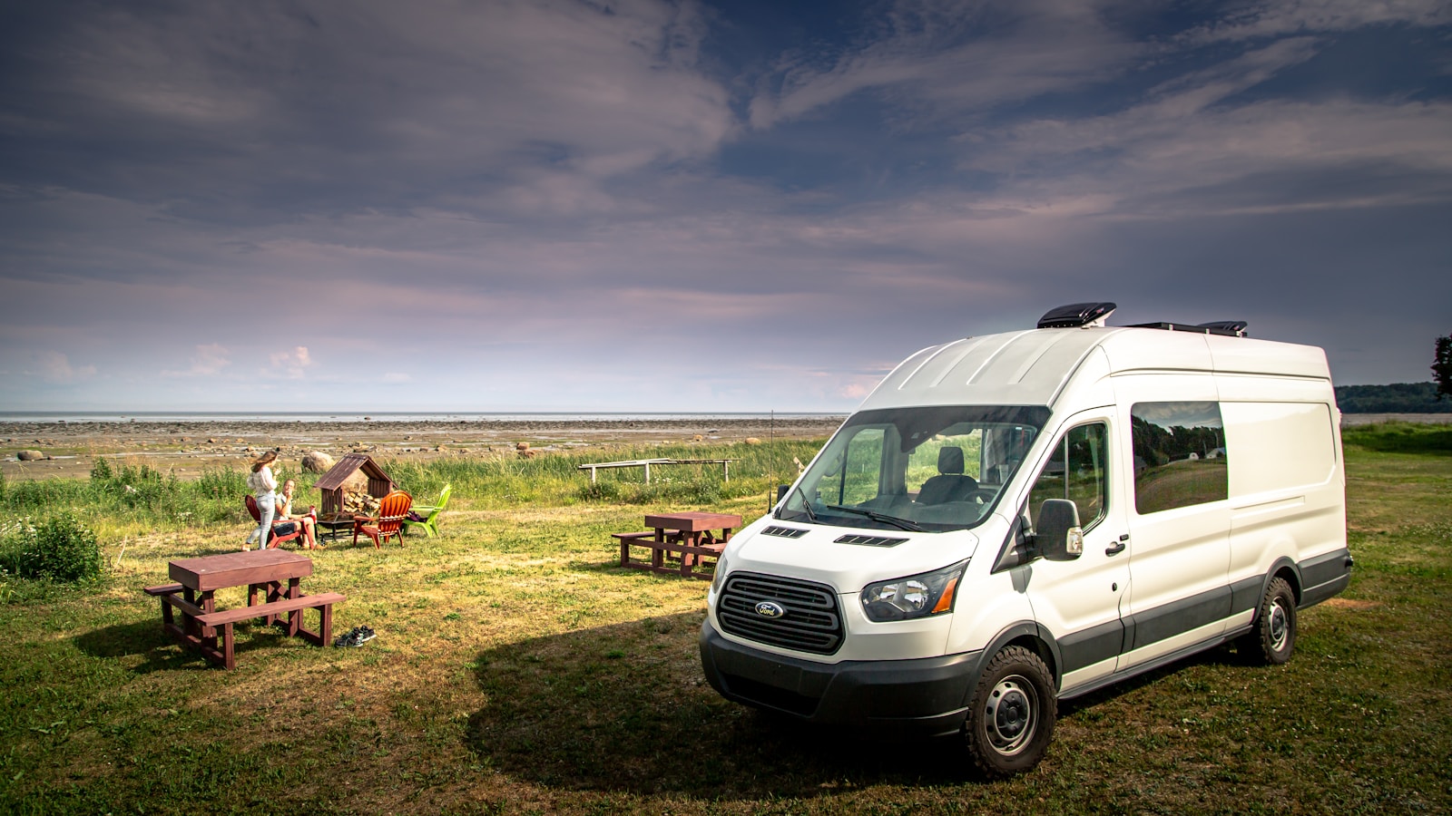 white van on green grass field during daytime, Rv